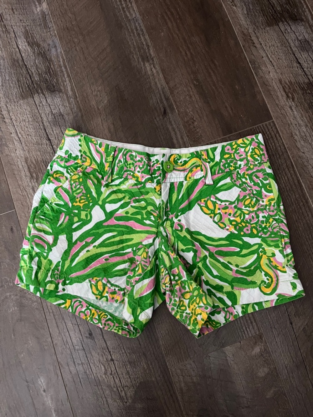 Lilly Pulitzer the Callahan shorts Vibrant Green & Pink Tropical Print Shorts